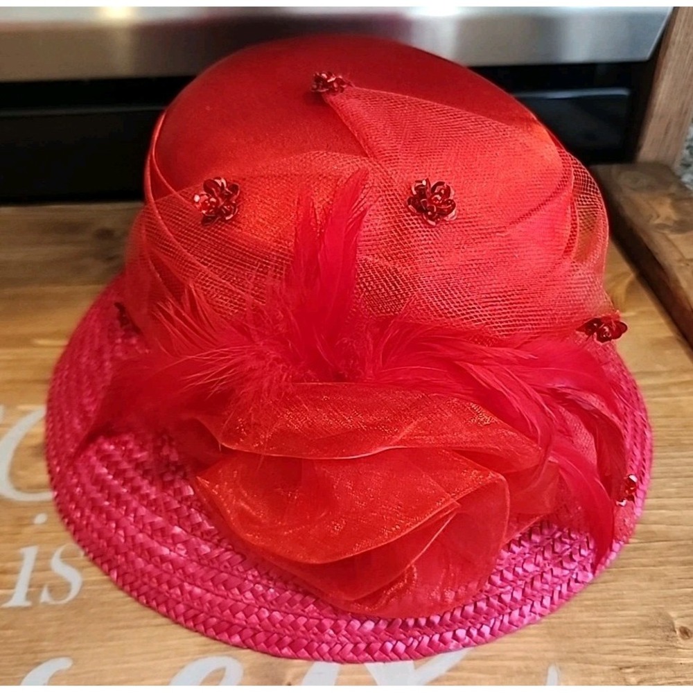 Vtg Style Women's Red Straw Hat Kentucky Derby Stripe Brim Feather Satin Medium